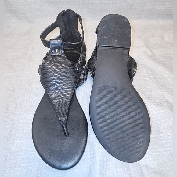 Apt. 9 SANDALS | Black with Gold details - Picture 4 of 6